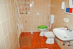 objects/1541/103030_apartment, ferienwohnung marijan, bathroom, badezimmer.jpg